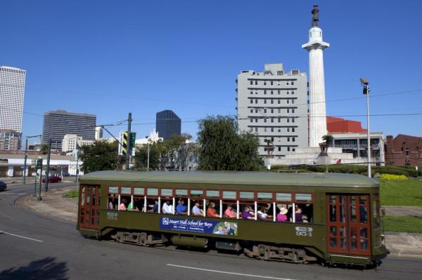 New Orleans to vote on Confederate monuments