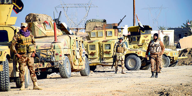 Iraqi troops storm into center of ISIL-held Ramadi