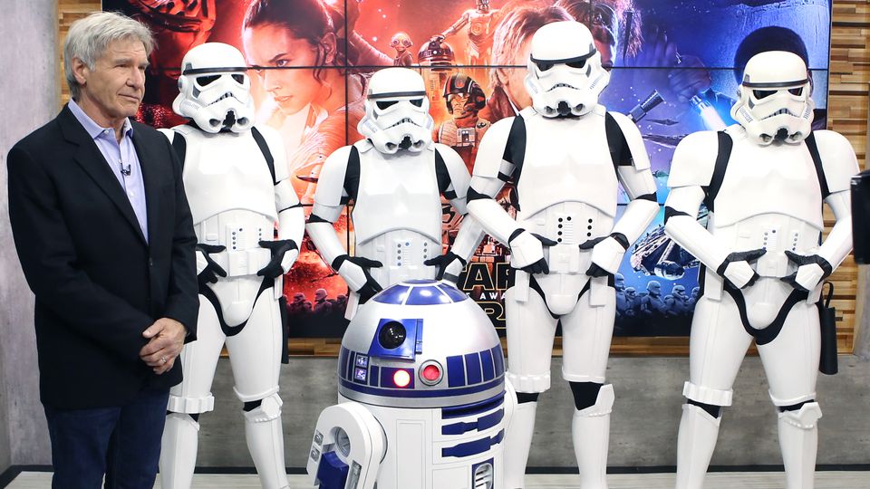 Harrison Ford Surprises Fans At Australian Sneak Peek Of Star Wars: The Force