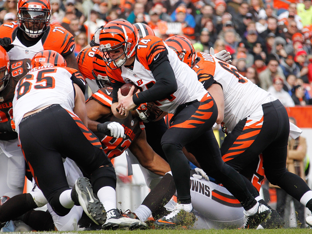 Andy Dalton, Bengals rout miserable Browns 37-3