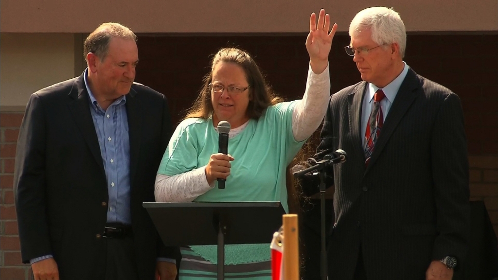 Rowan County Kentucky Clerk Kim Davis speaks to a crowd gathered outside the county's correctional facility on Tuesady