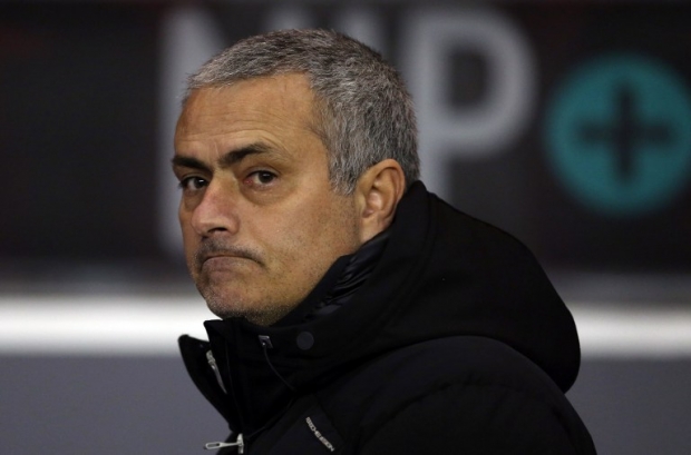 LONDON — Sacking manager Jose Mourinho midway through the season will serve no purpose former Chelsea midfielder Frank Lampard has said