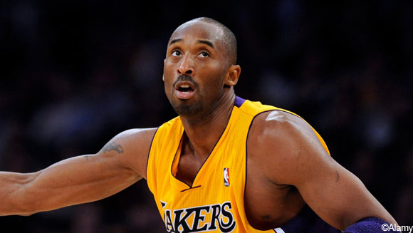 How do Lakers balance Kobe farewell tour with young players?