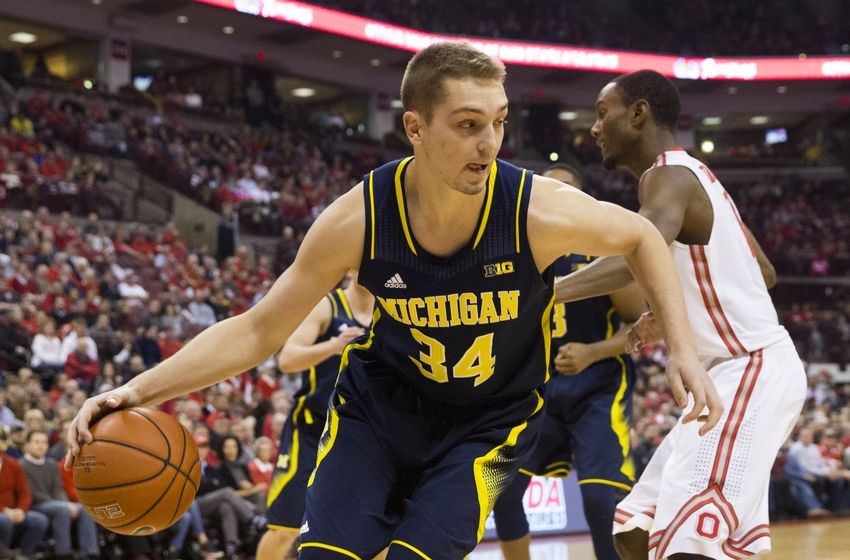 Michigan Basketball Gets Big Road Win Over Illinois in Big Ten Opener