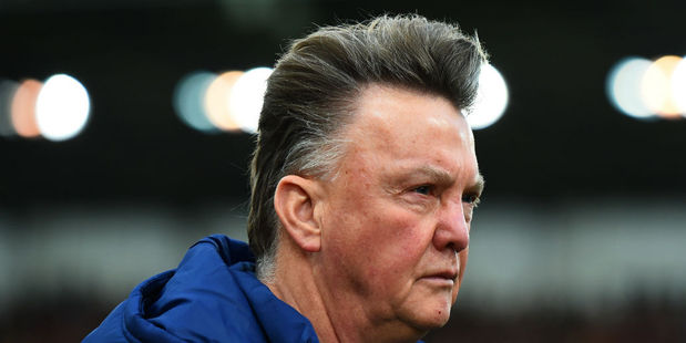 Louis Van Gaal leaves the pitch as Man United lost again