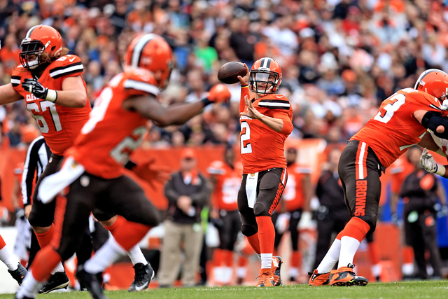 Manziel leads Browns over 49ers 24-10