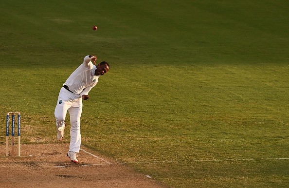 Marlon Samuels bowling