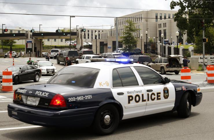 Police Officer Shot in the Face in Aberdeen, Maryland