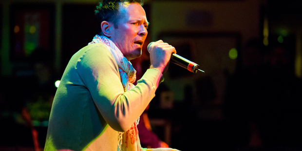 November 14 Scott Weiland and the Wildabouts perform at Hard Rock Cafe