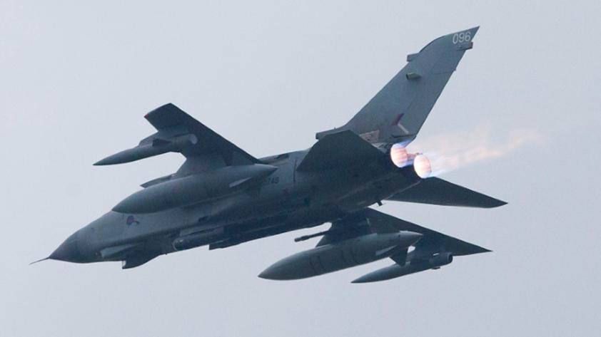 Russian warplanes attack ISIS oil plants