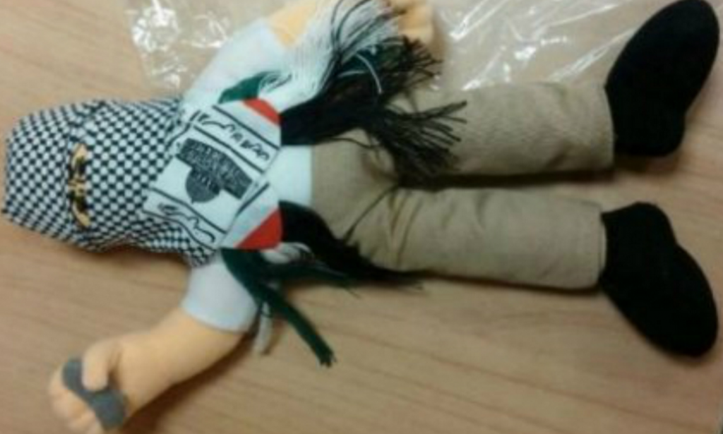 4,000 Dolls Dressed as Palestinian Stone Throwers Found at Israeli Airport