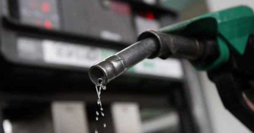 Petrol price slashed by 58 paise per litre; Diesel rate reduced by 25 paise/litre