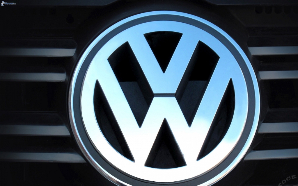 VW indicates investigation won't spare top managers