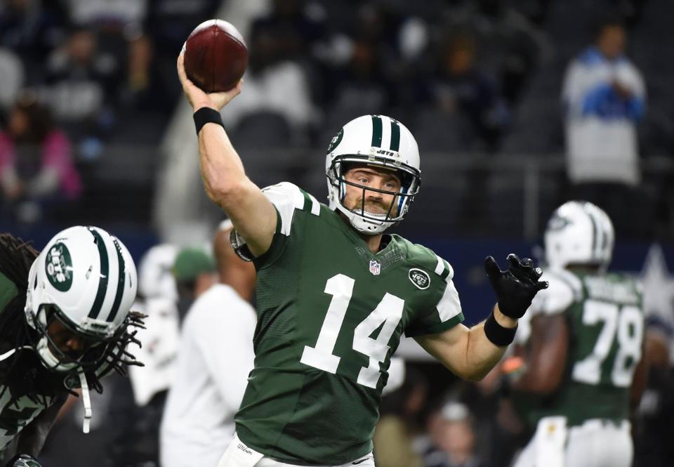 Bloodied Fitzpatrick pilots Jets to 19-16 win over Cowboys