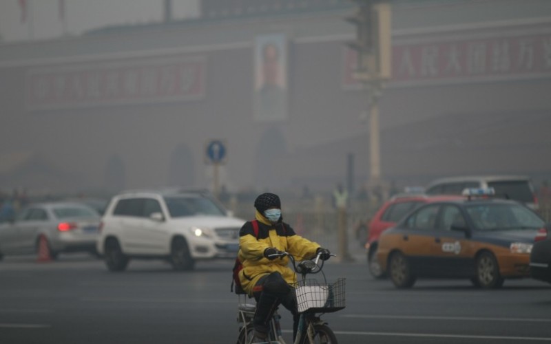 Obama boasts of China's climate goals while Beijing chokes in smog