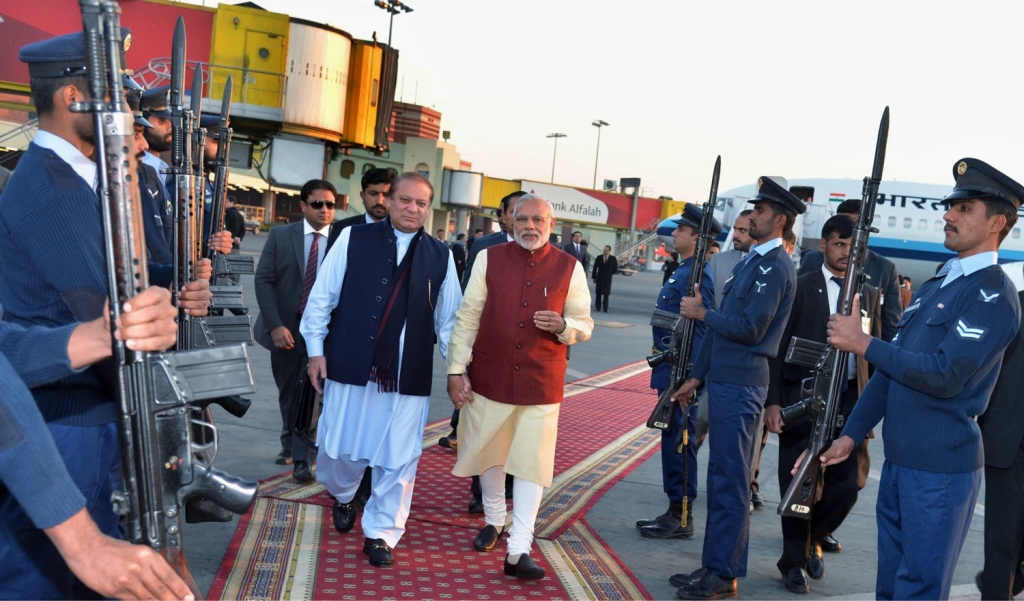 Narendra Modi Makes Surprise Pakistan Visit First Indian Prime Minister to Drop by in Years