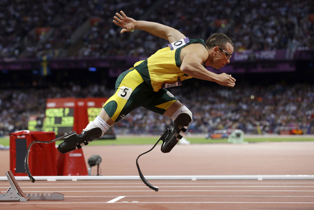 Pistorius starts in the men's 400-meter semifinal during the athletics in the Olympic St