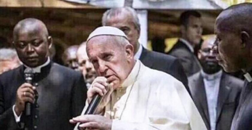 Pope Francis 'Battle Rap' Meme #PopeBars Trends on Twitter