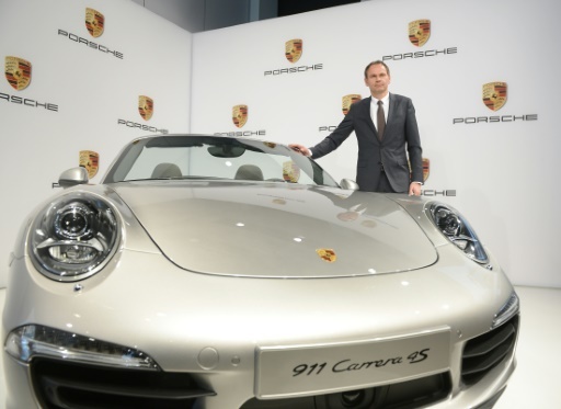 Porsche plans 1 bn euro electric car by end of decade