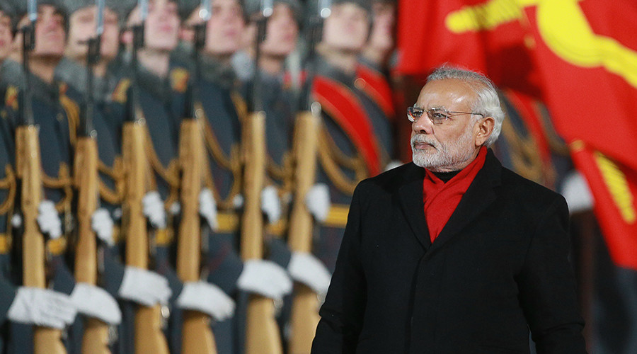 Prime Minister of India Narendra Modi is welcomed in Moscow during a ceremony held upon his arrival at the airport