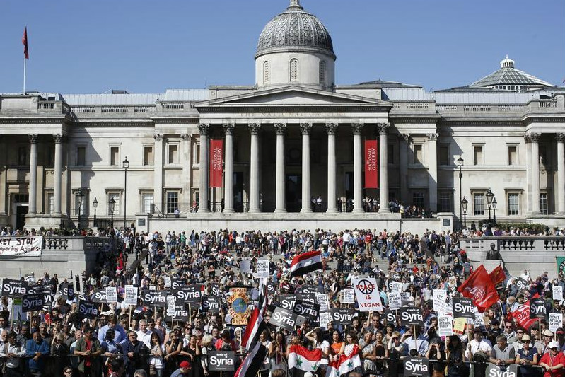 Protesters demonstrate against potential strikes on Syria