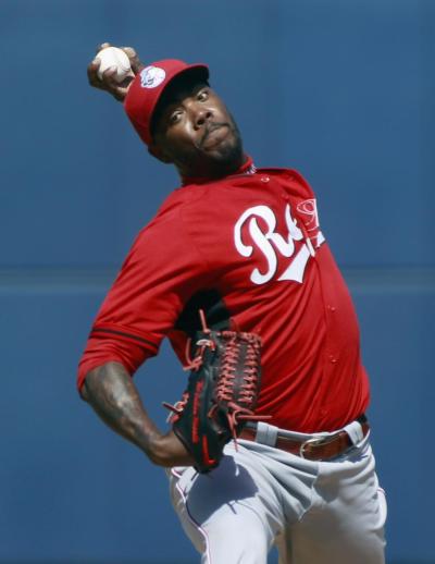 The Yankees trade for Reds closer Aroldis Chapman