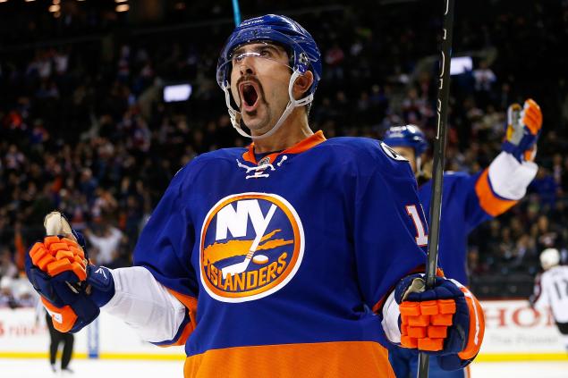 Cal Clutterbuck and the Islanders are expecting an atmosphere like no other at Barclays Center Wednesday when the hated Rangers come to town