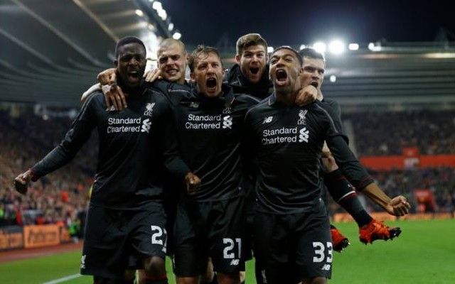 Eamon Dunphy backs Liverpool to win the title