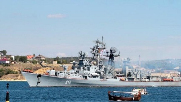 Russian destroyer Smetlivy leaves the harbour at the Crimean port of Sevastopol Sept. 12 2013