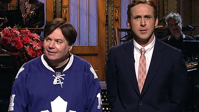 Watch Ryan Gosling and Mike Myers Sing a Canadian Christmas Song on SNL