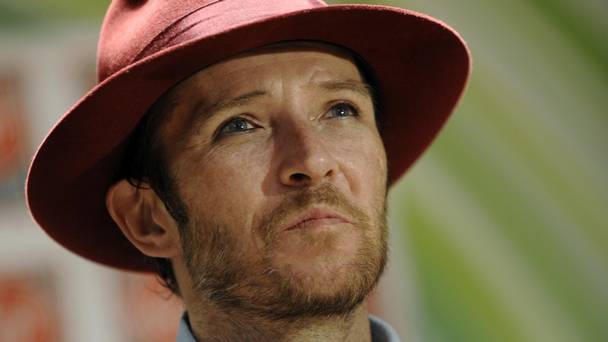 Scott Weiland's three-decade career included solo albums and a spot in the supergroup Velvet Revolver