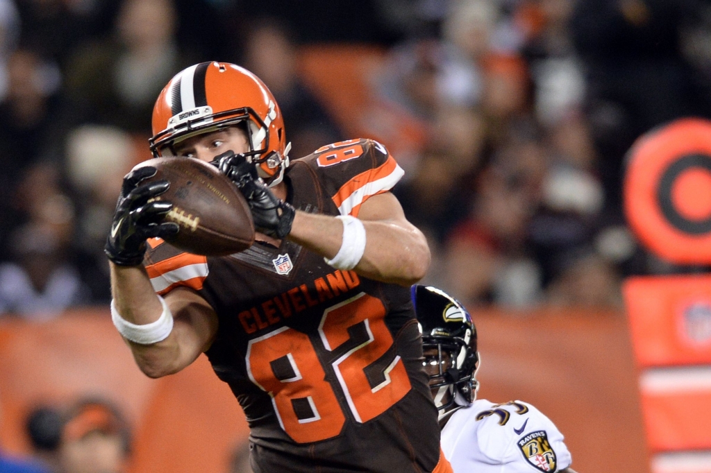 Seahawks clinch playoff berth with 30-13 win over Browns