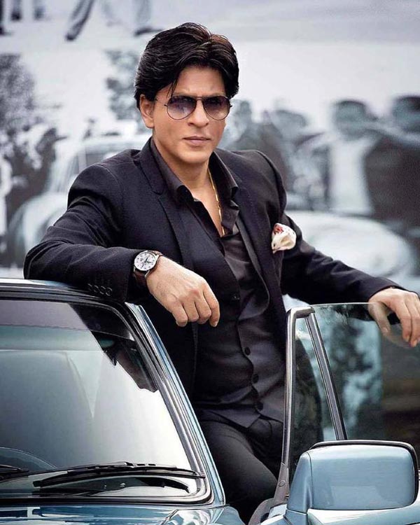 Shah Rukh Khan refuses to comment on 'serious issues' while promoting films