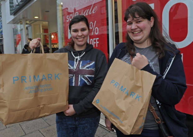 Sisters Cassie and Alex Affleck bagged some bargains in Commercial Road Portsmouth