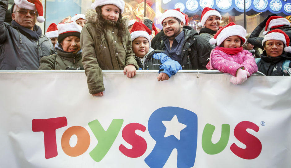 Toys 'R&#039 Us to open stores on Thanksgiving Day