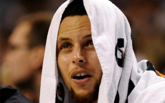 Steph Curry tries to hide from his college professors