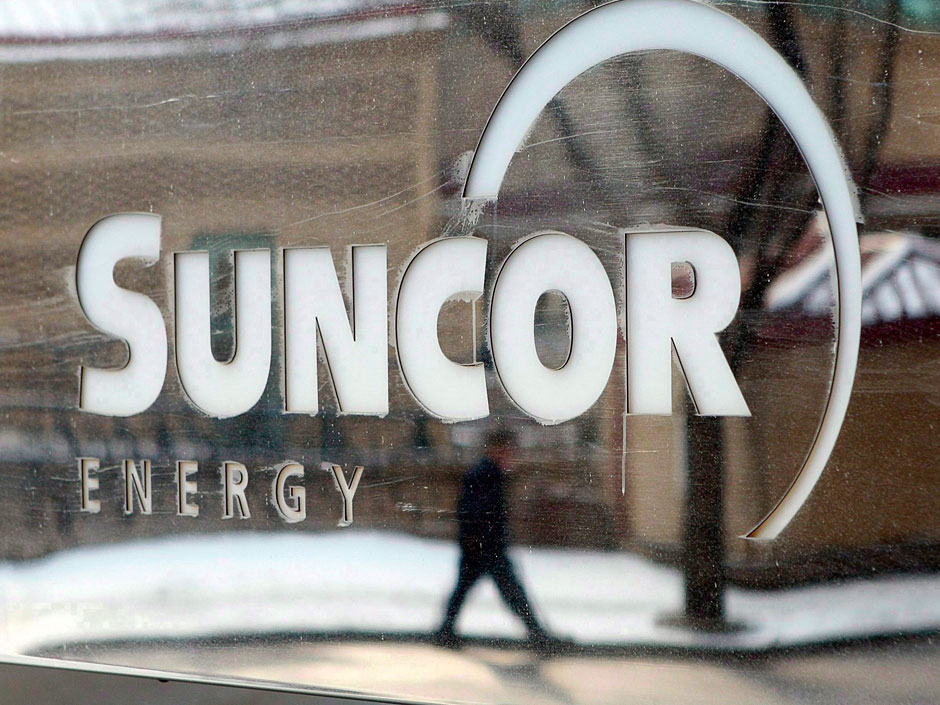 Suncor has extended its takeover offer for Canadian Oil Sands to January 8