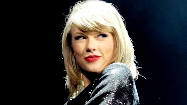 Taylor Swift bans media from Hamilton Island where she is relaxing with friends and family