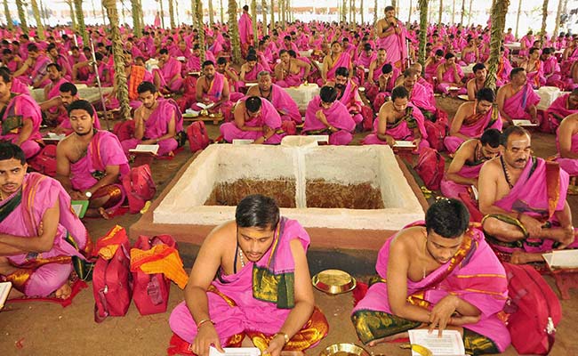 Tamil Nadu Governor Sharad Pawar Join'Maha Yagam Performed By KCR