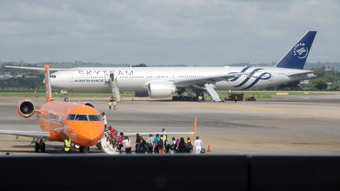 The Boeing 777 Air France flight 463 from Mauritius to Paris was forced to land in the Kenyan city of Mombasa