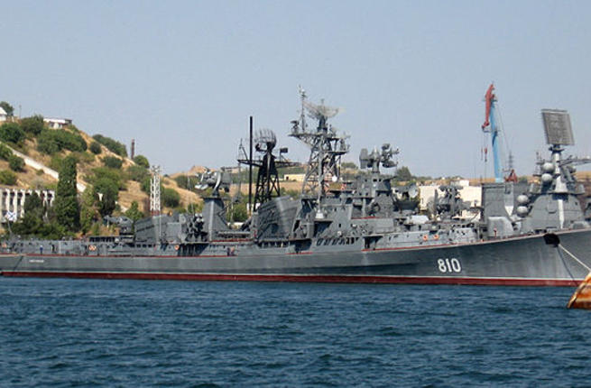 The Russian destroyer warship Smetlivy anchored in Sevastopol