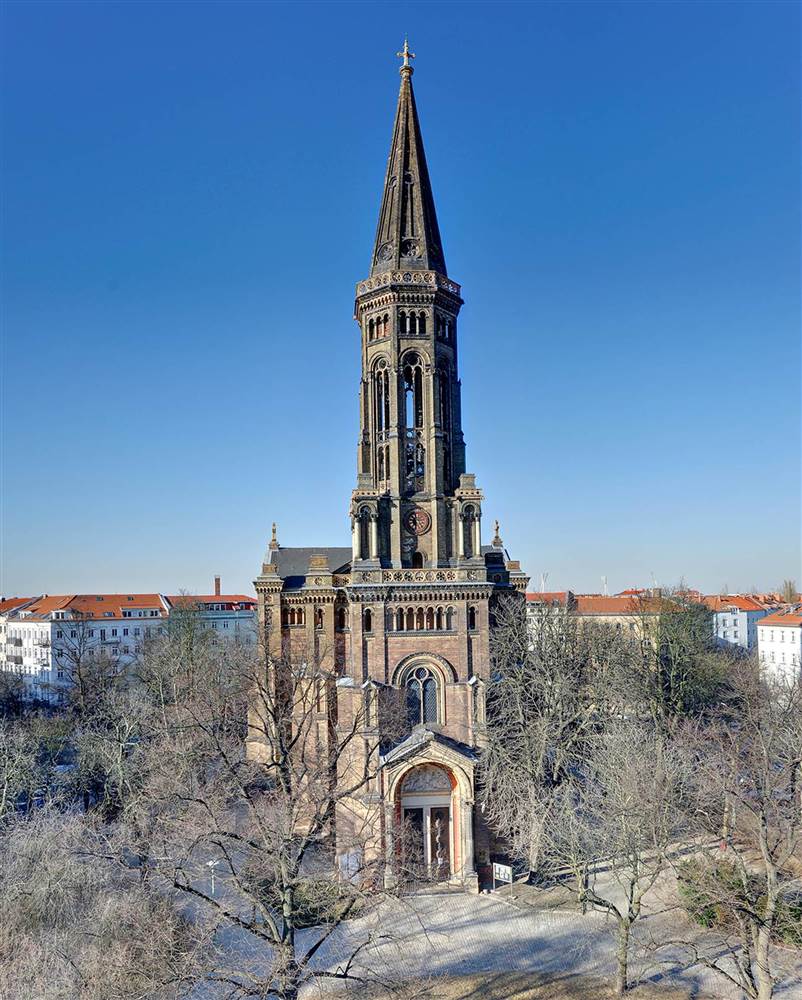 Image Zions Church in Berlin