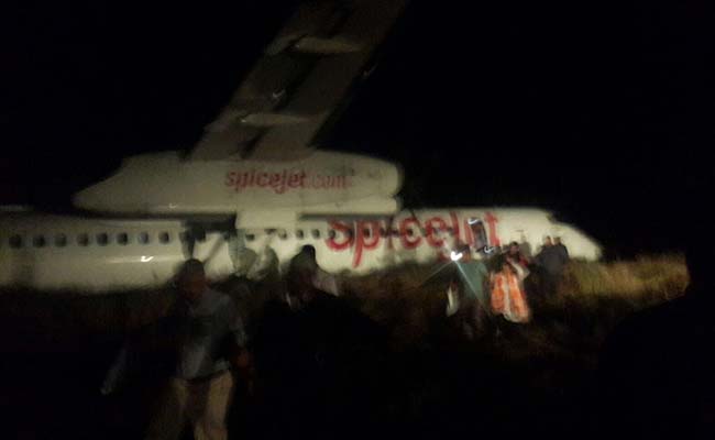 SpiceJet Aircraft Hits Wild Boars on Jabalpur Runway Passengers Evacuated