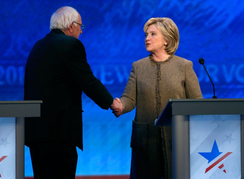 Sanders camp data breach jolts Democratic debate