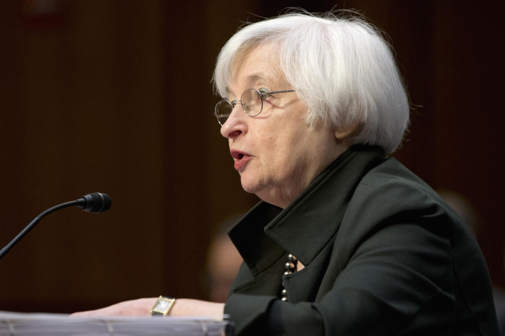 Yellen 'Looking Forward' To Interest Rate Hike As Fed Mulls December Liftoff