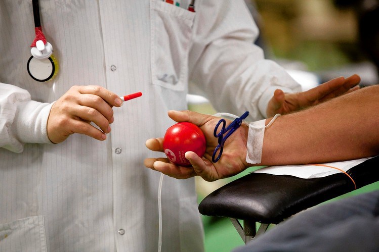 Gay Men Can Now Donate Blood, FDA Says