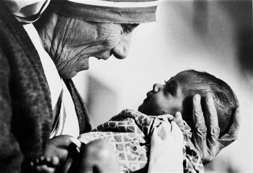 Mother Teresa to become saint after Pope recognises 'miracle' - report