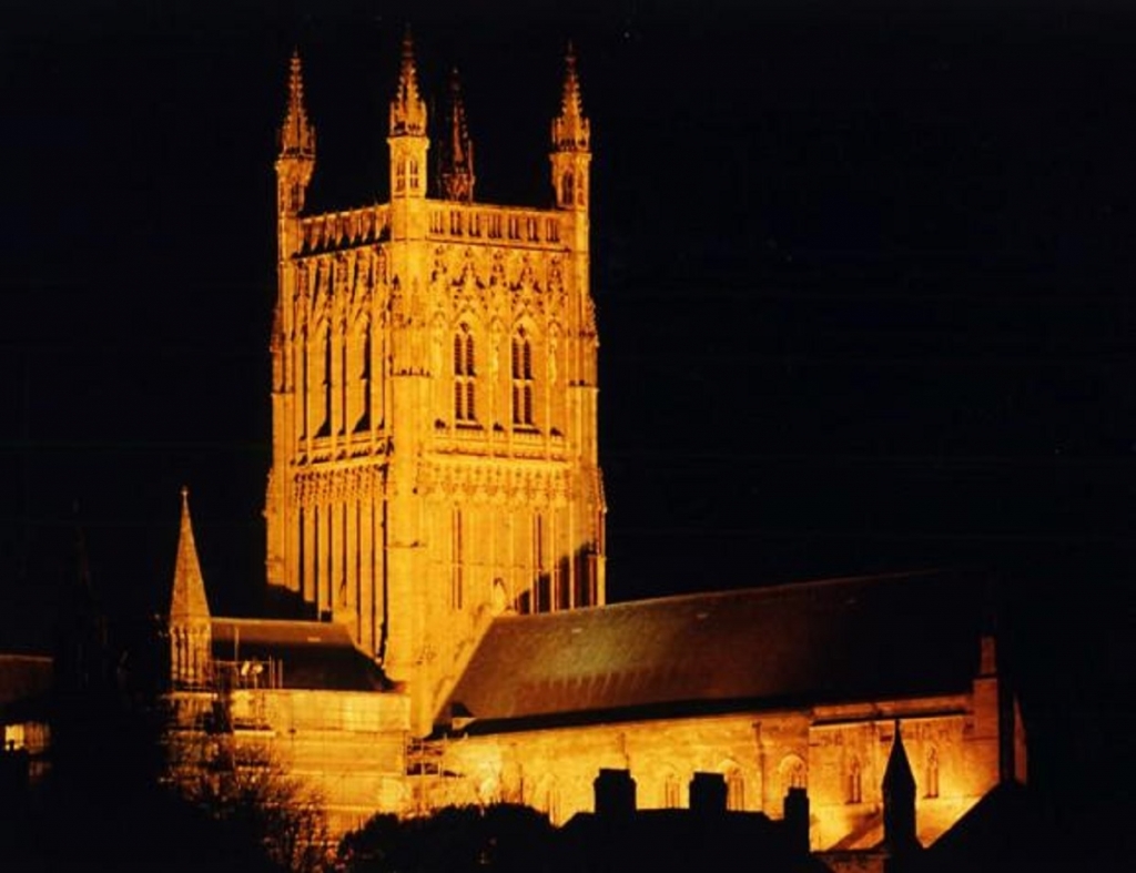 Vigil against gender violence at Worcester Cathedral crypt