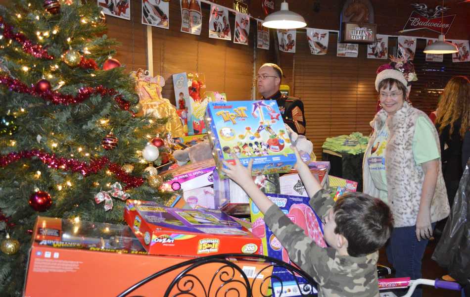 Forsyth man continues birthday tradition to benefit Toys for Tots