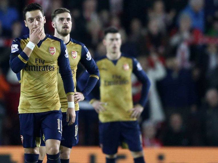 Arsenal misses chance to go top in 4-0 rout by Southampton